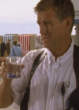 海上驚魚--天堂里的秘密國(guó)語